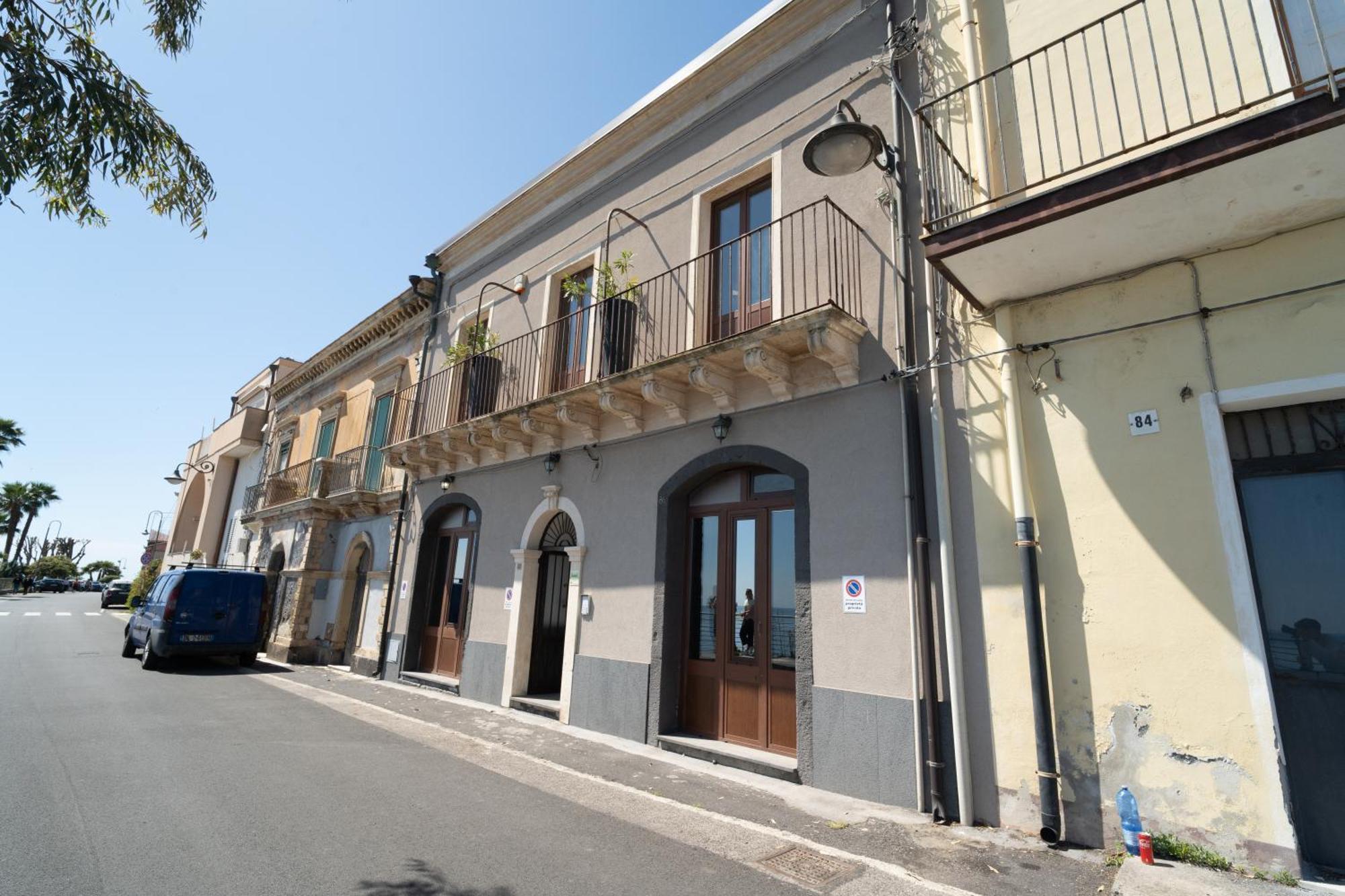 ホテル Casa Scala アチレアーレ エクステリア 写真